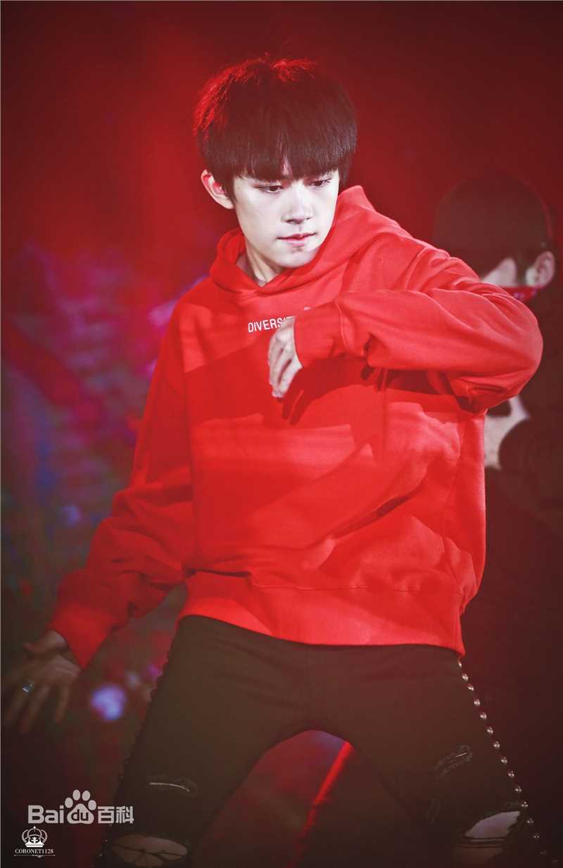 易烊千玺(Jackson)十六岁生日会壁纸壁纸