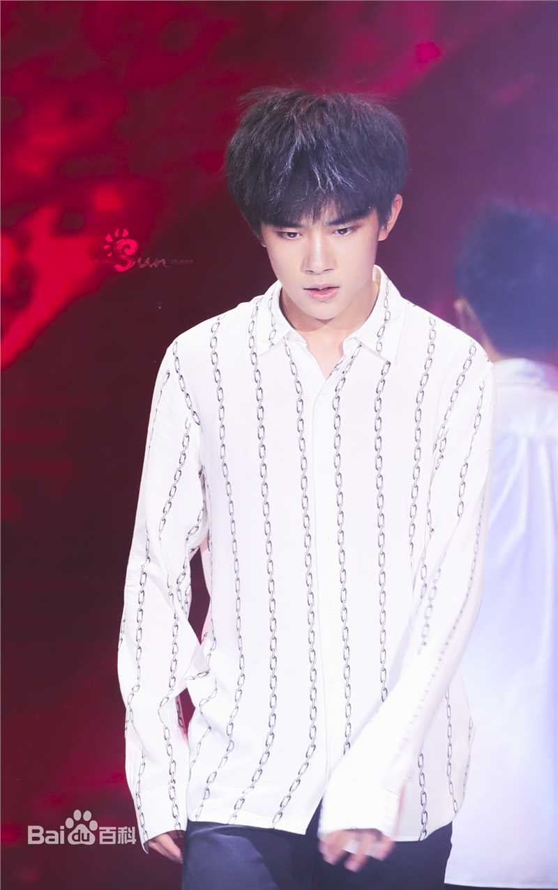 易烊千玺(Jackson)十六岁生日会壁纸壁纸