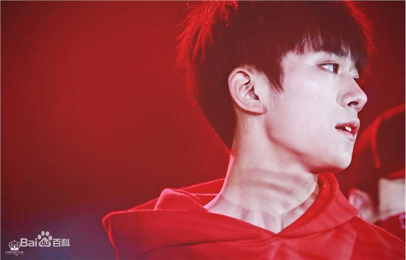 易烊千玺(Jackson)十六岁生日会壁纸壁纸