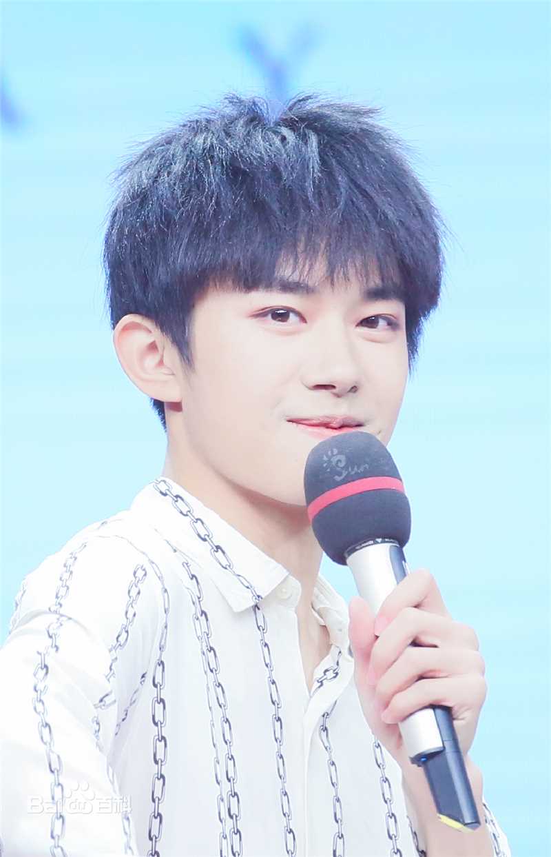 易烊千玺(Jackson)十六岁生日会壁纸壁纸