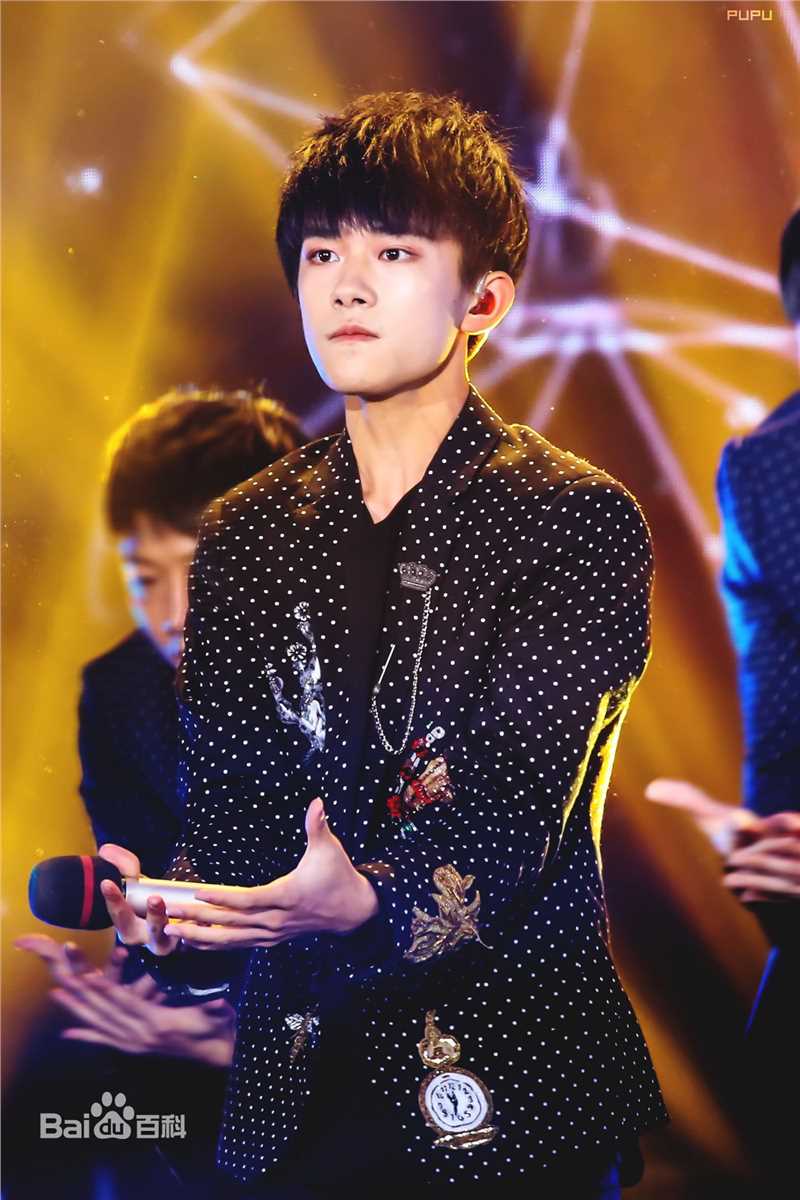 易烊千玺(Jackson)十六岁生日会壁纸壁纸