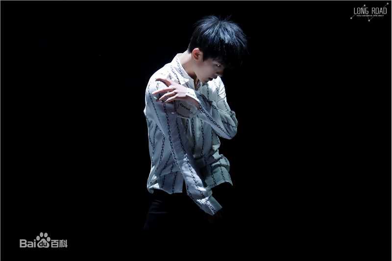 易烊千玺(Jackson)十六岁生日会壁纸壁纸