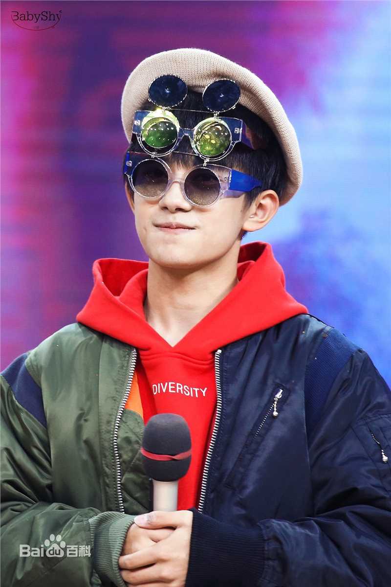 易烊千玺(Jackson)十六岁生日会壁纸壁纸