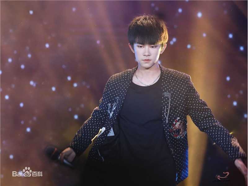 易烊千玺(Jackson)十六岁生日会壁纸壁纸