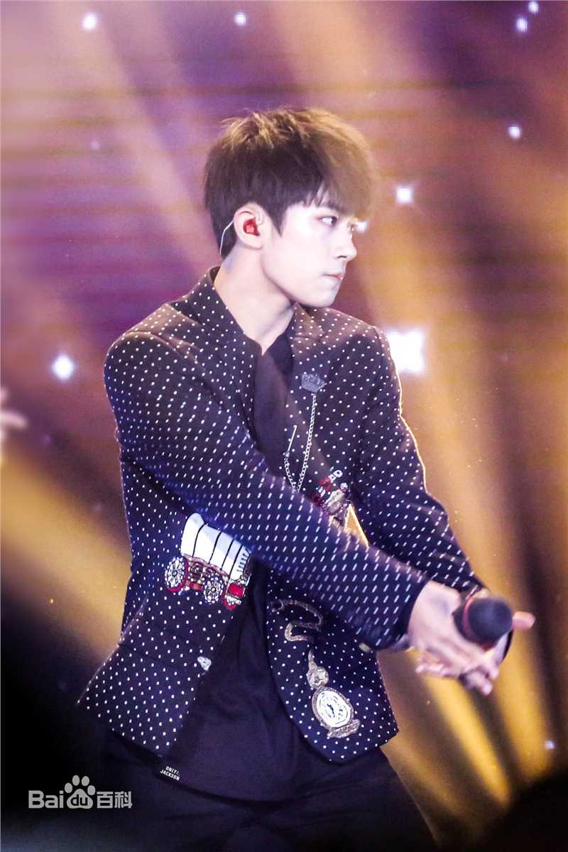 易烊千玺(Jackson)十六岁生日会壁纸壁纸