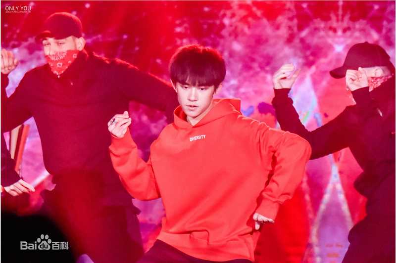 易烊千玺(Jackson)十六岁生日会壁纸壁纸