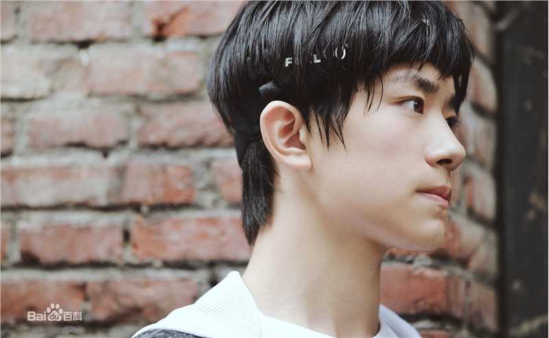 易烊千玺(Jackson)全员加速王夺冠历程性感图片图集