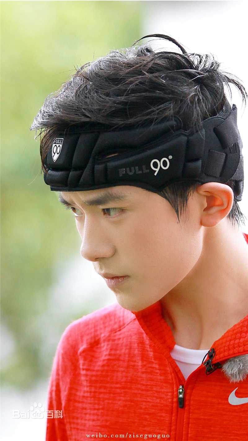 易烊千玺(Jackson)全员加速王夺冠历程性感图片图集