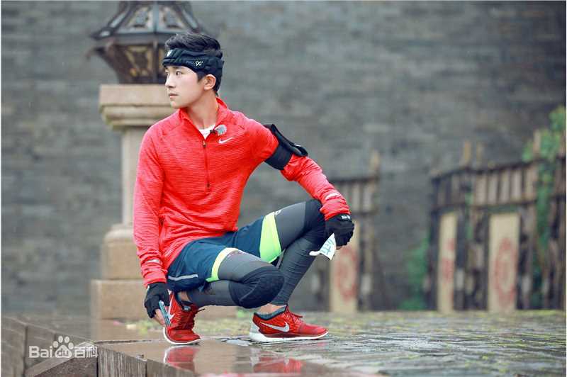 易烊千玺(Jackson)全员加速王夺冠历程性感图片图集