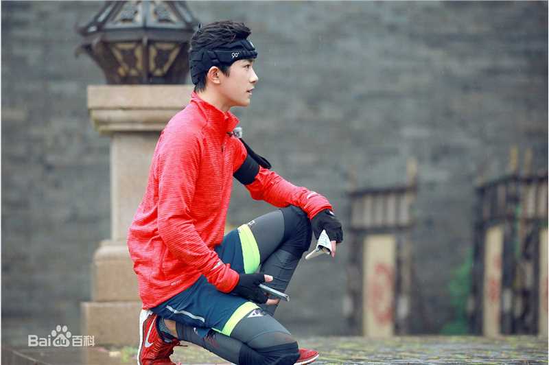 易烊千玺(Jackson)全员加速王夺冠历程性感图片图集