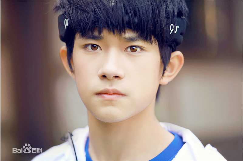 易烊千玺(Jackson)全员加速王夺冠历程性感图片图集