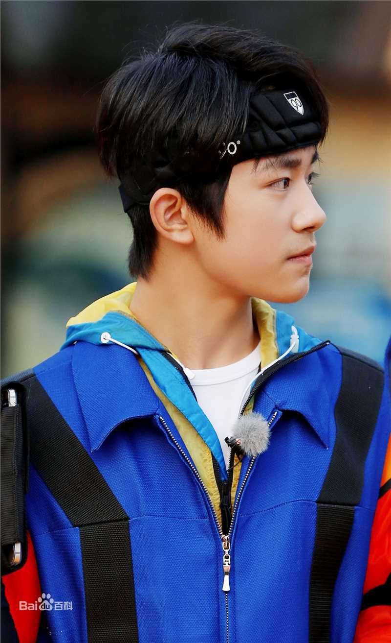 易烊千玺(Jackson)全员加速王夺冠历程性感图片图集