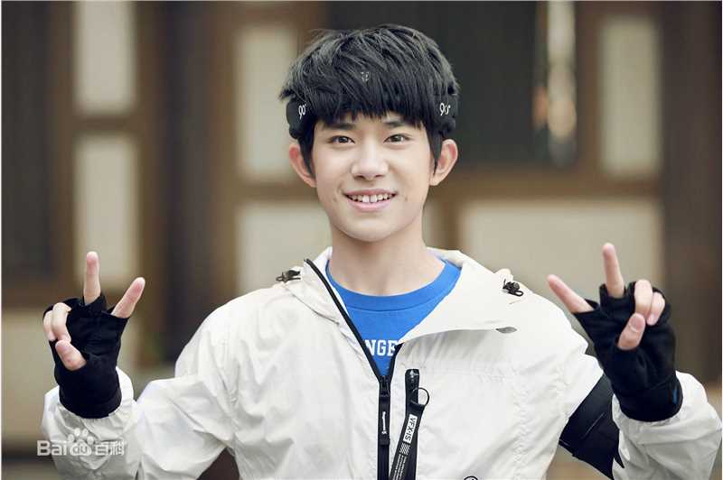 易烊千玺(Jackson)全员加速王夺冠历程性感图片图集