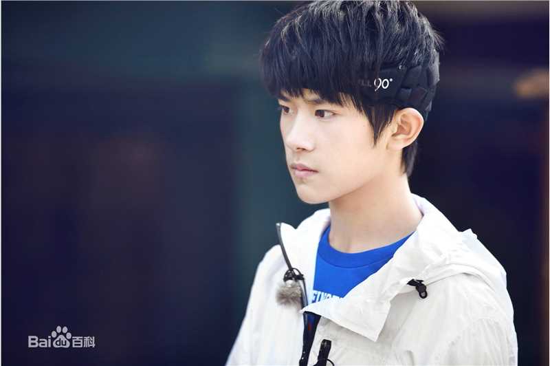 易烊千玺(Jackson)全员加速王夺冠历程性感图片图集