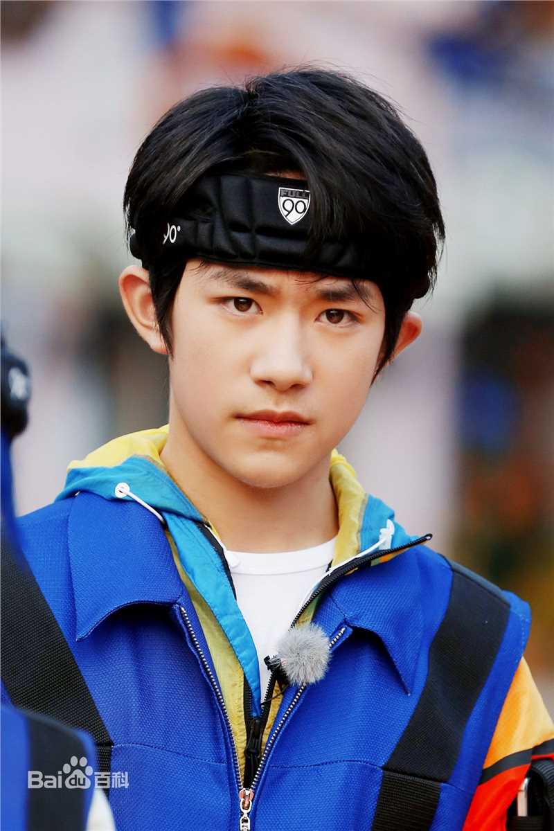 易烊千玺(Jackson)全员加速王夺冠历程性感图片图集