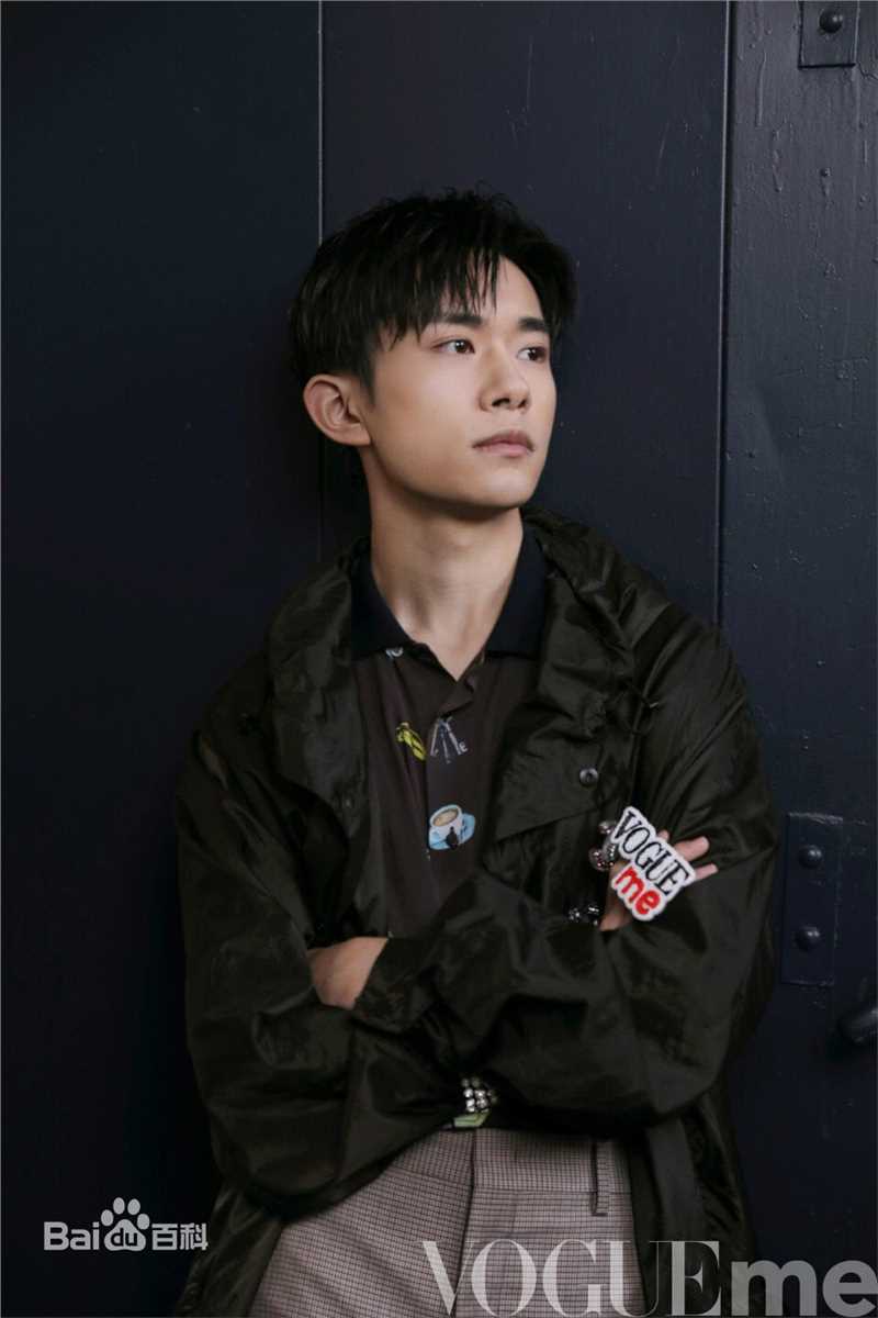 易烊千玺(Jackson)最全街拍壁纸