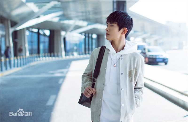 易烊千玺(Jackson)最全街拍壁纸