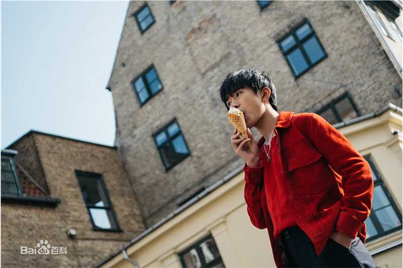 易烊千玺(Jackson)最全街拍壁纸