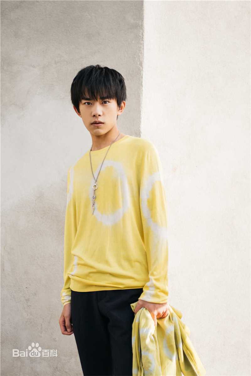 易烊千玺(Jackson)最全街拍壁纸