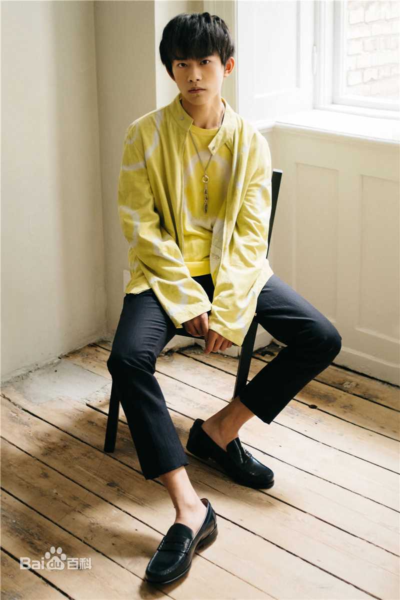 易烊千玺(Jackson)最全街拍壁纸