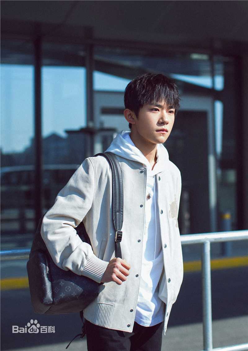 易烊千玺(Jackson)最全街拍壁纸