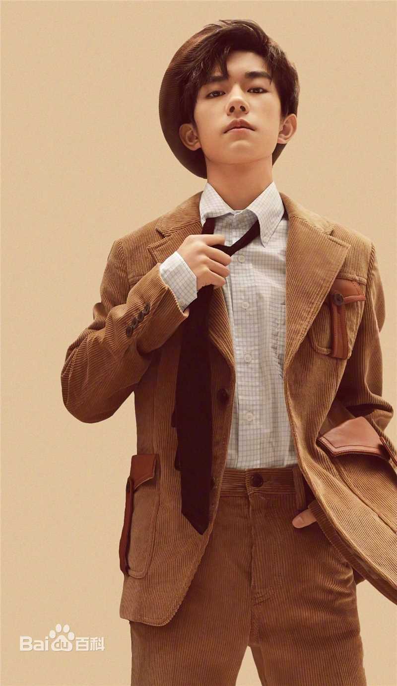 最优质易烊千玺(Jackson)在《红秀GRAZIA》中的相册