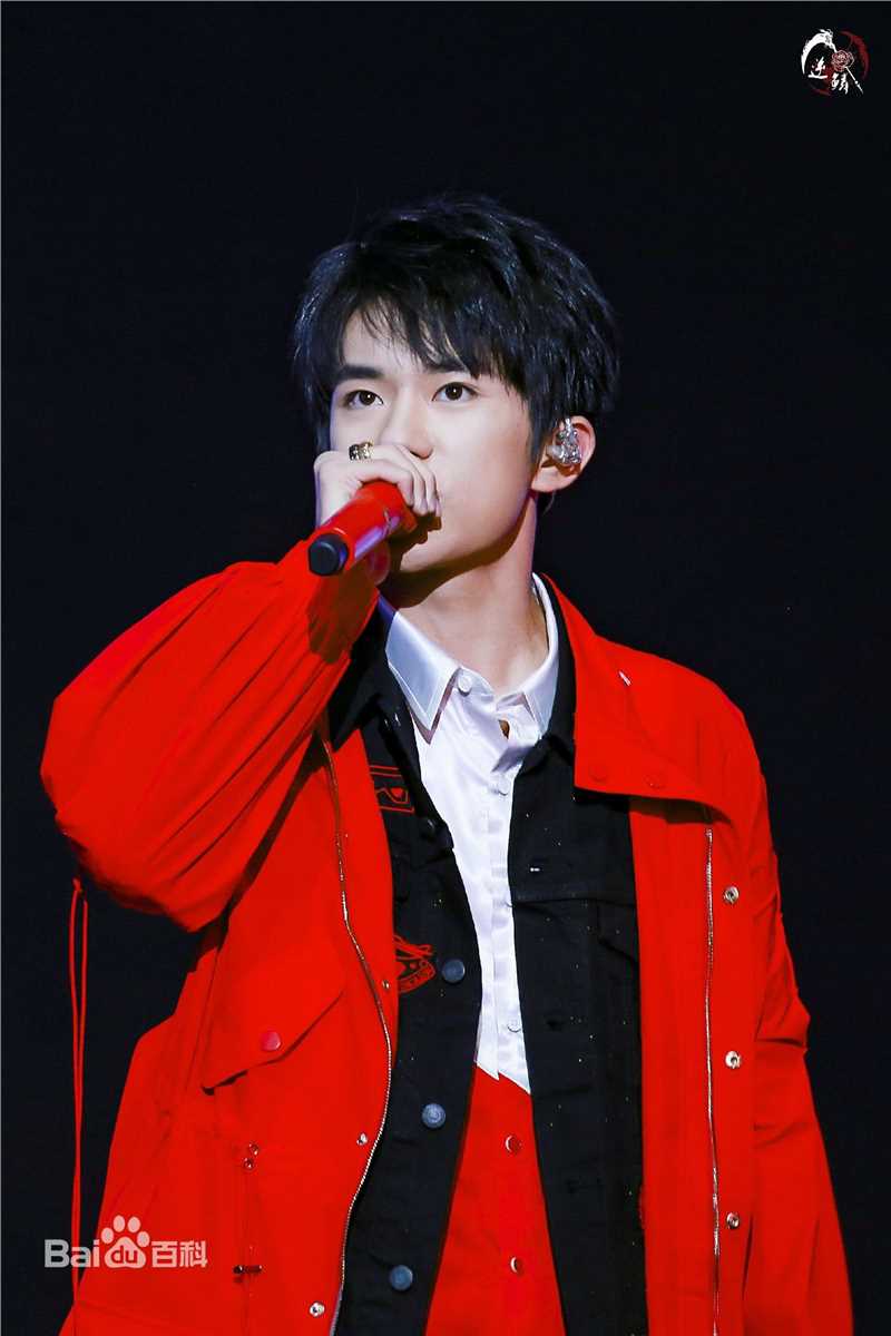 易烊千玺(Jackson)四周年舞蹈乐器图集性感图片图集