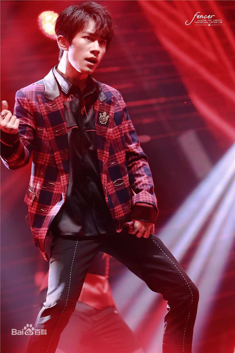 易烊千玺(Jackson)四周年舞蹈乐器图集性感图片图集