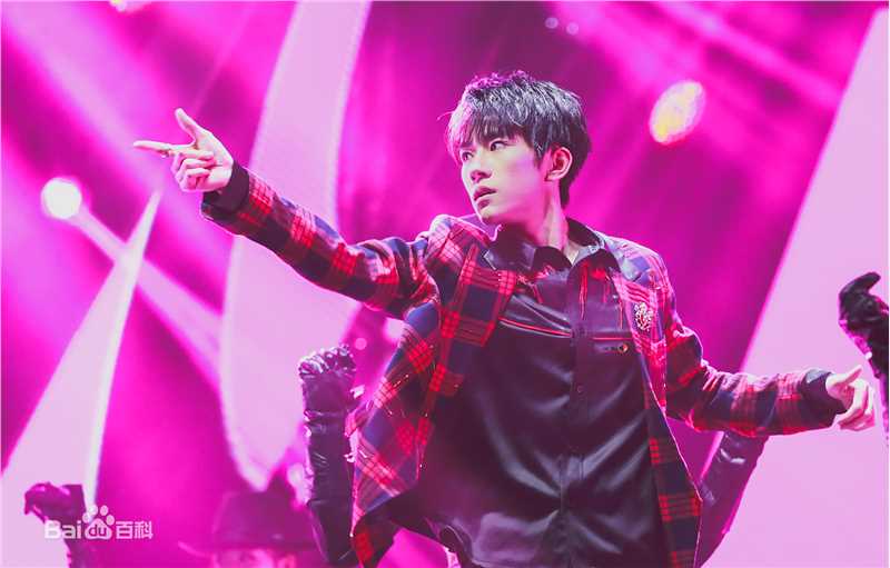 易烊千玺(Jackson)四周年舞蹈乐器图集性感图片图集