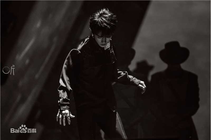 易烊千玺(Jackson)四周年舞蹈乐器图集性感图片图集