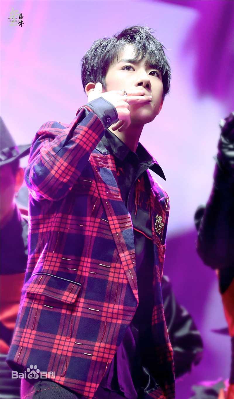 易烊千玺(Jackson)四周年舞蹈乐器图集性感图片图集