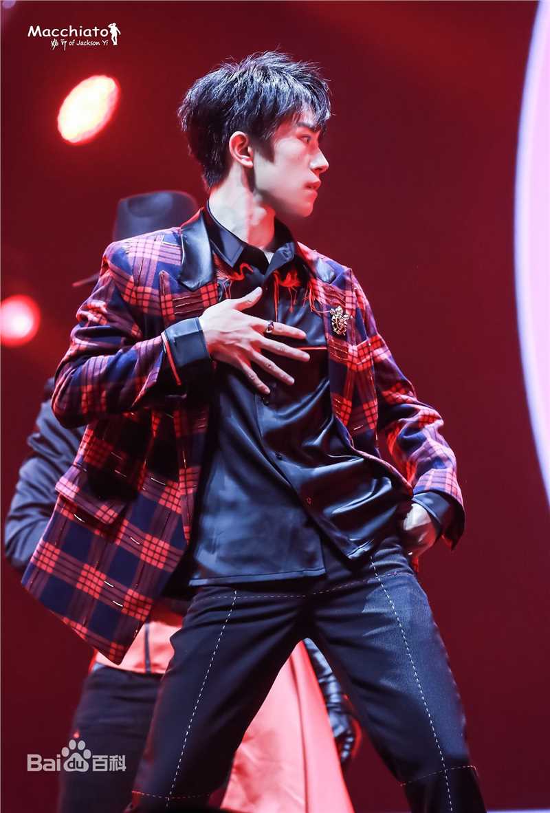 易烊千玺(Jackson)四周年舞蹈乐器图集性感图片图集