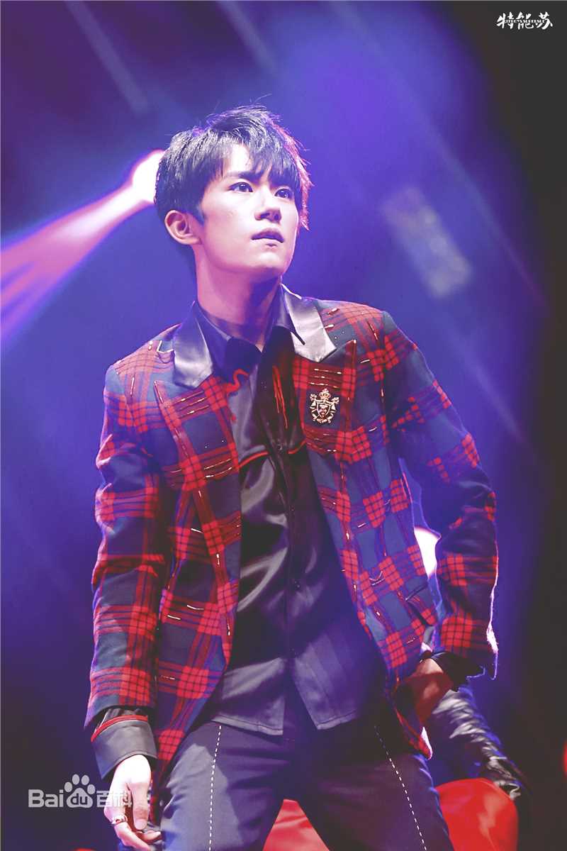 易烊千玺(Jackson)四周年舞蹈乐器图集性感图片图集