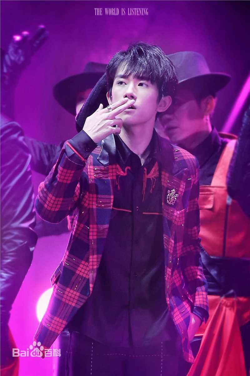 易烊千玺(Jackson)四周年舞蹈乐器图集性感图片图集