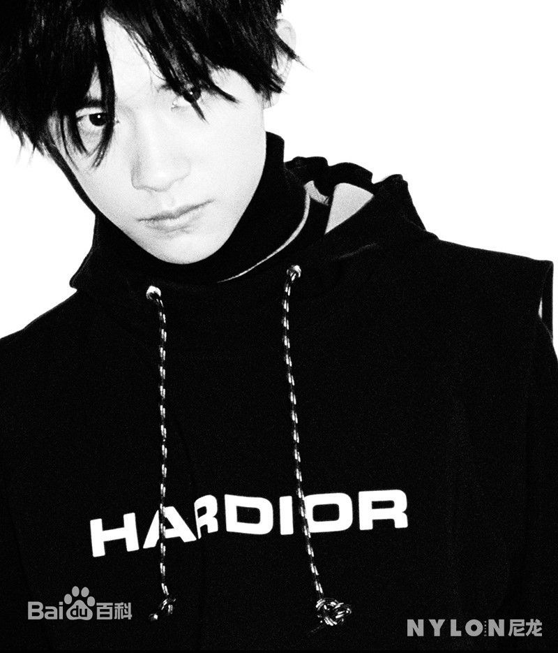 最新易烊千玺(Jackson)在《NYLON》中的壁纸