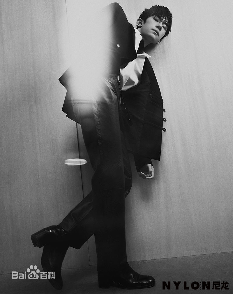 最新易烊千玺(Jackson)在《NYLON》中的壁纸