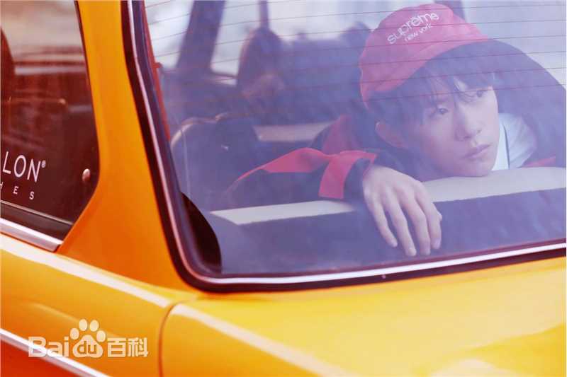 高清易烊千玺(Jackson)在《芭莎男士》中的图集