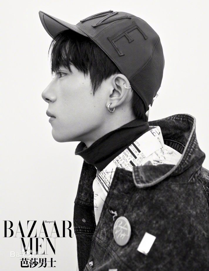 高清易烊千玺(Jackson)在《芭莎男士》中的图集