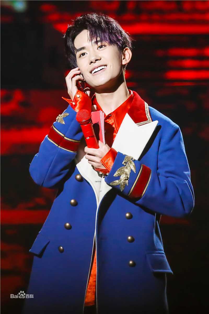 易烊千玺(Jackson)逢凉野性十七岁生日会素颜照相册