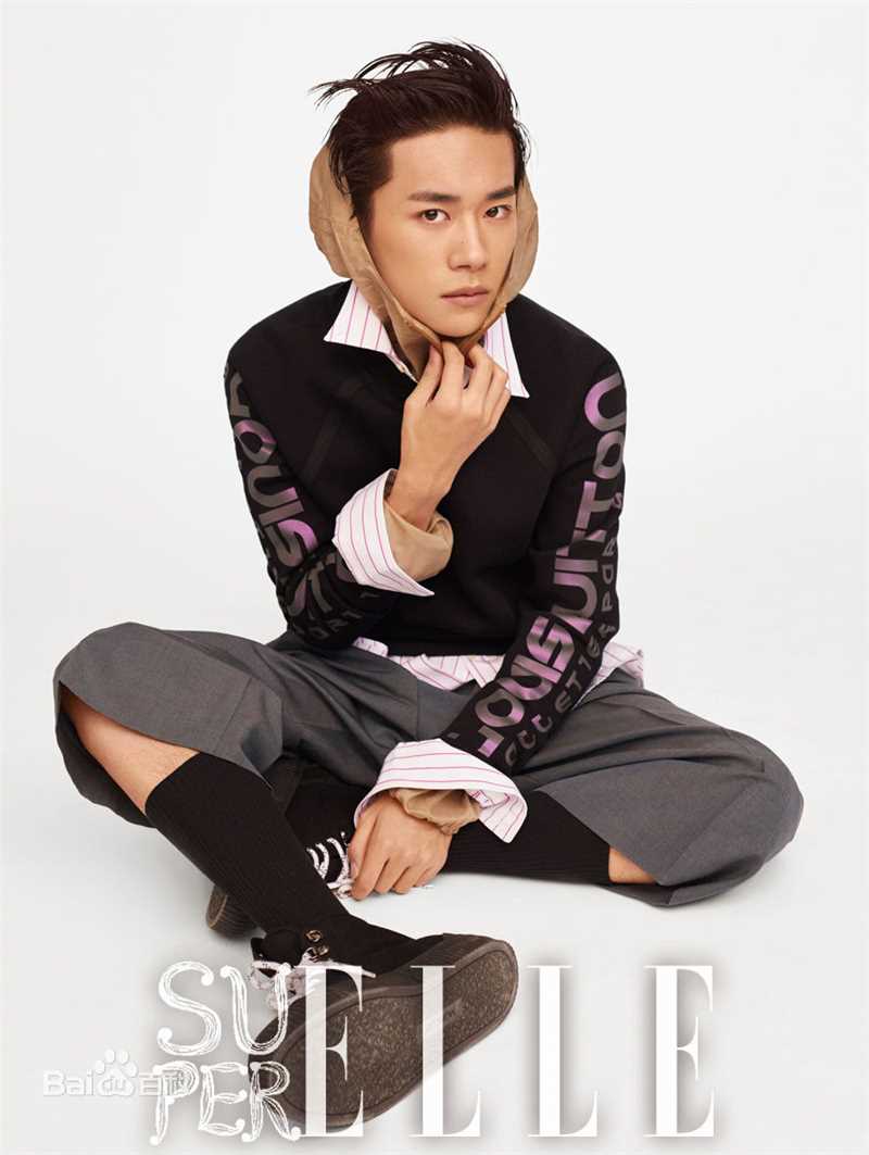 高清易烊千玺(Jackson)在《SuperELLE》中的图集