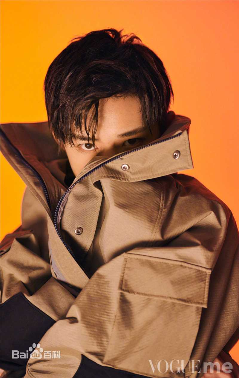 精选易烊千玺(Jackson)在《VogueMe》中的图册