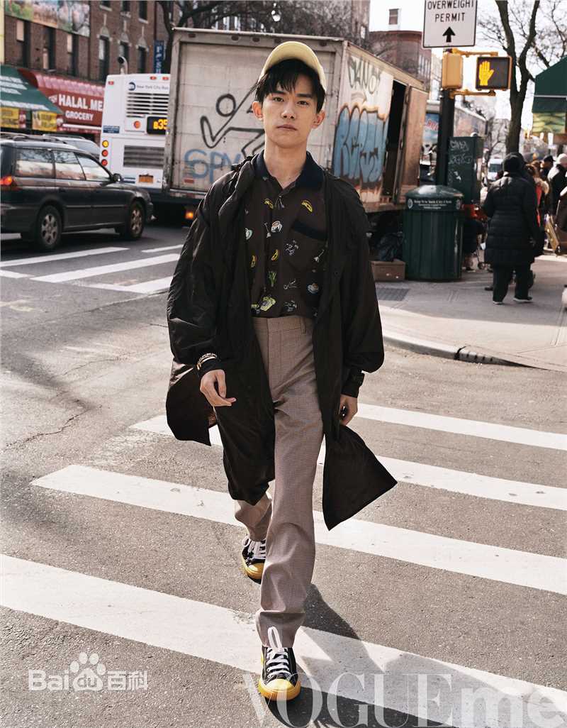 精选易烊千玺(Jackson)在《VogueMe》中的图册