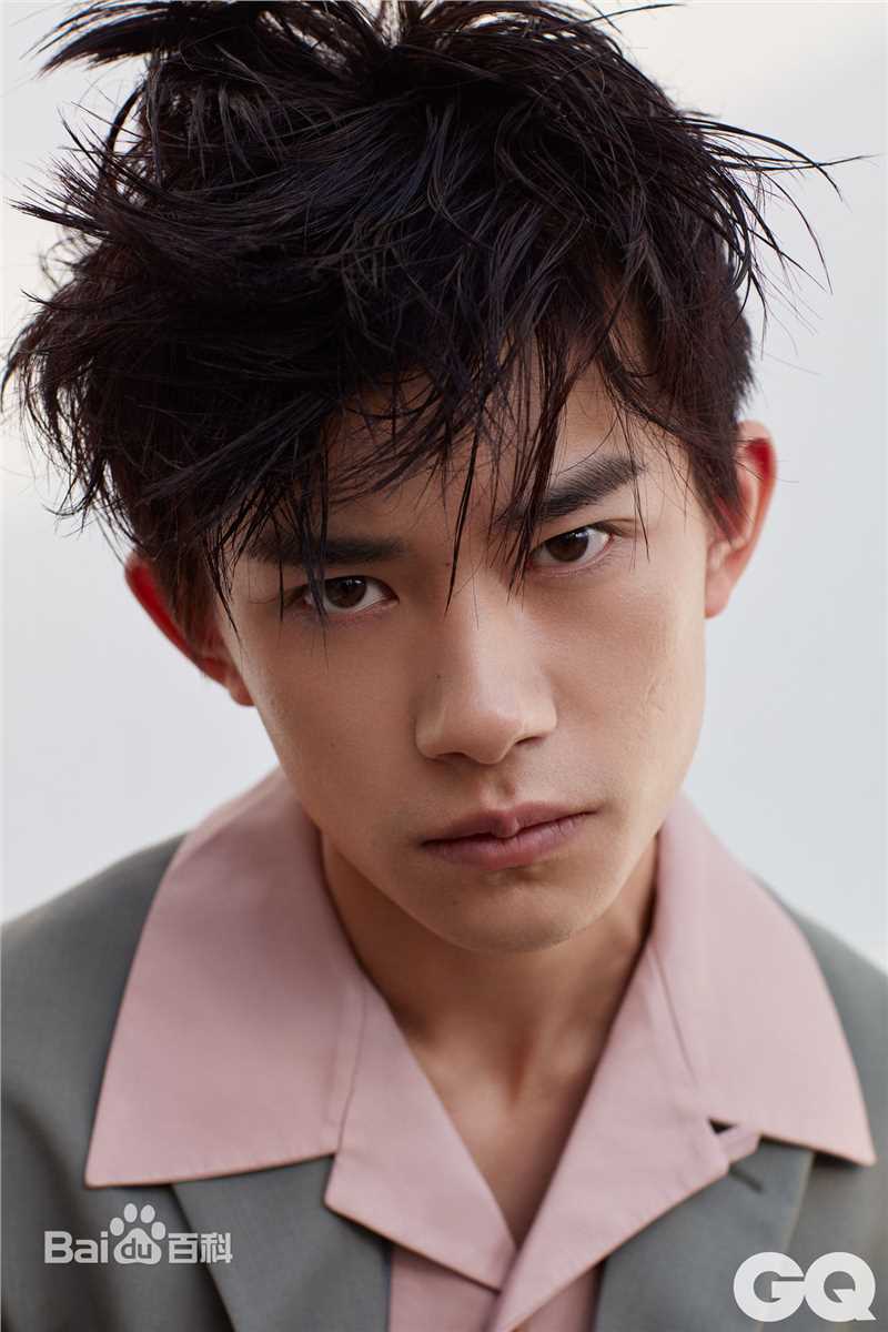 精选易烊千玺(Jackson)在《智族GQ》中的图册