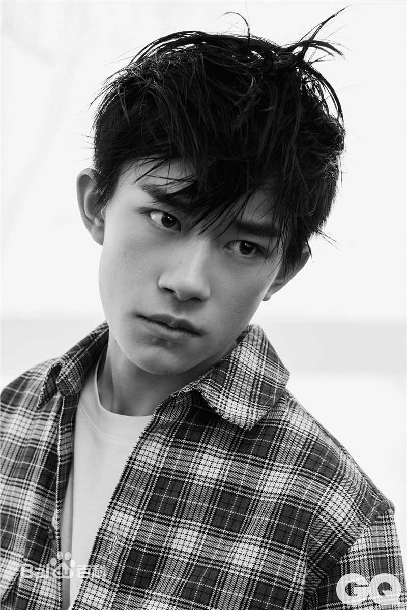 精选易烊千玺(Jackson)在《智族GQ》中的图册