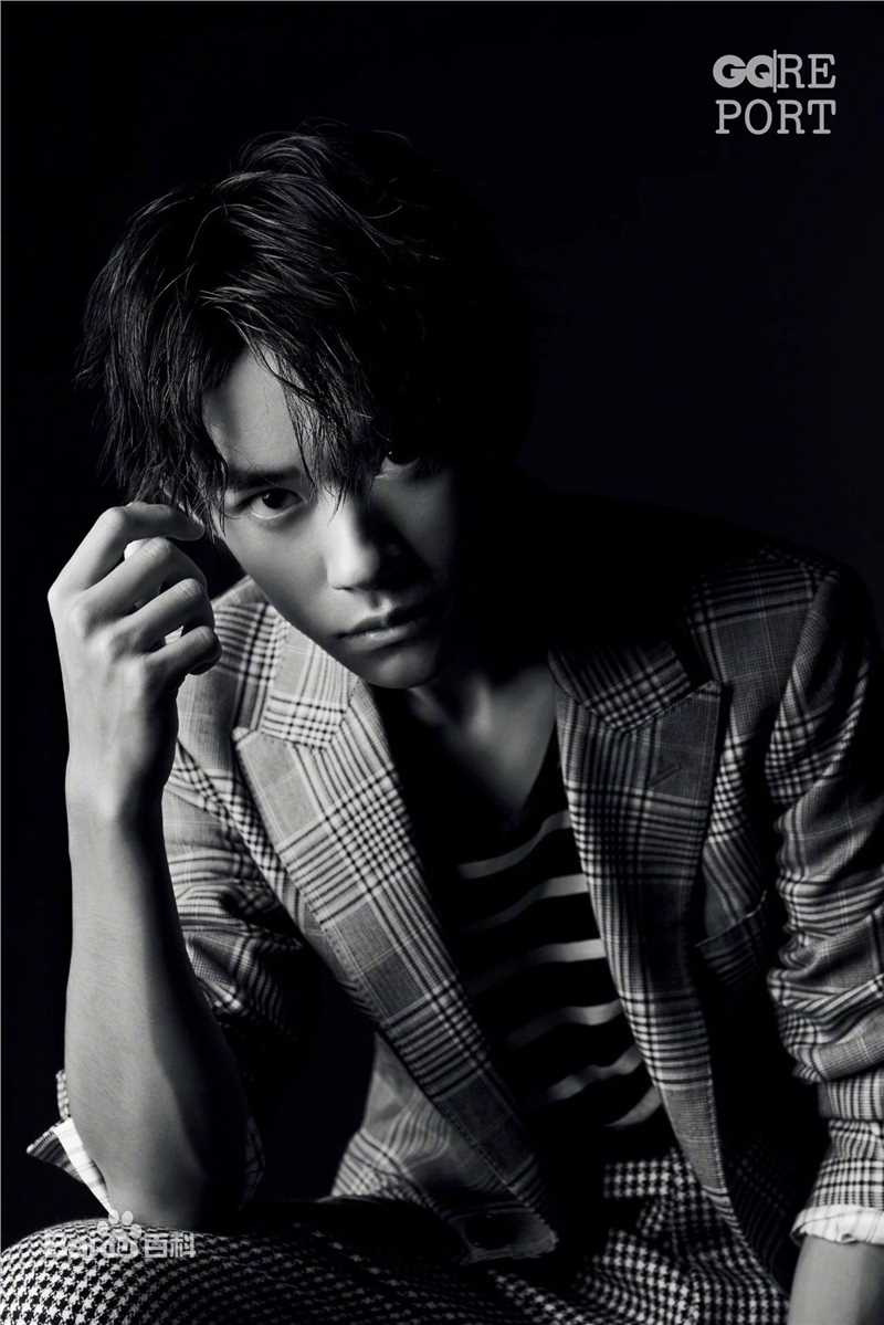 精选易烊千玺(Jackson)在《智族GQ》中的图册