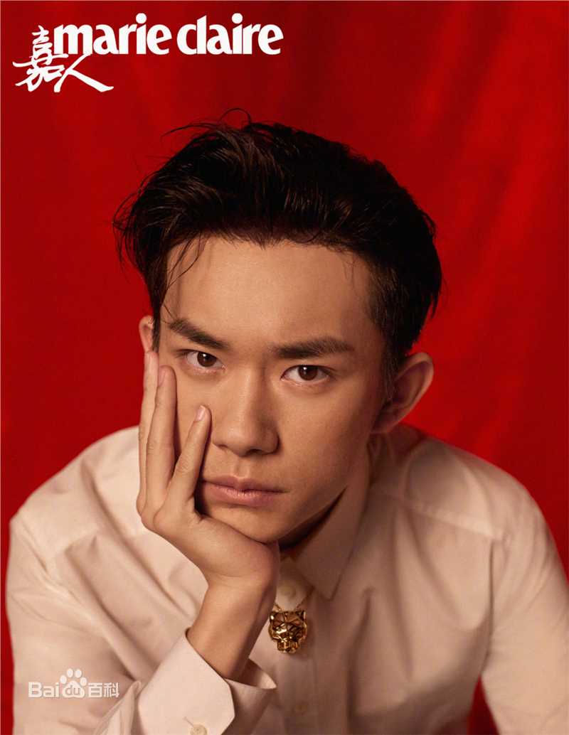 易烊千玺(Jackson)在《嘉人》中的