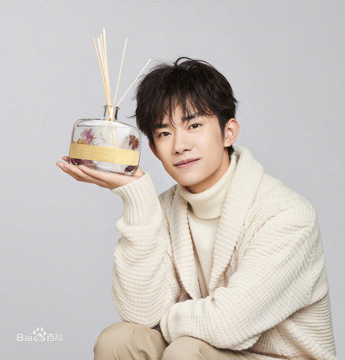 易烊千玺(Jackson)宣传高清海报图集