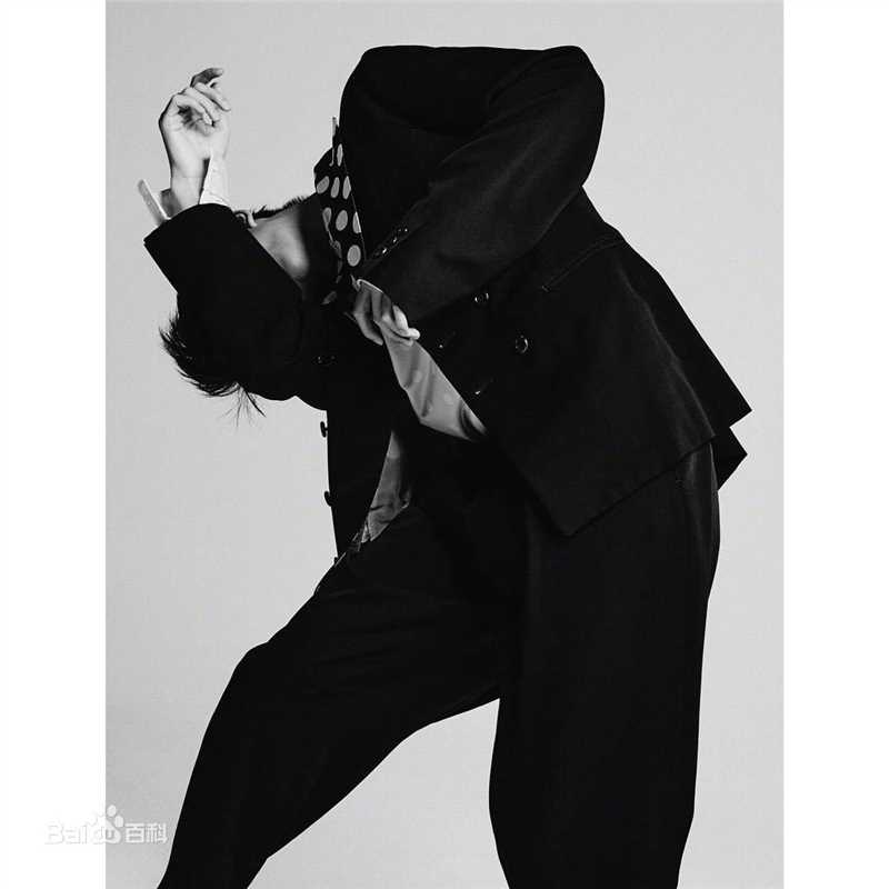 最全易烊千玺(Jackson)在《V Magazine》中的相册