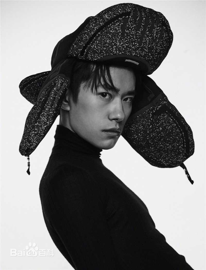 最全易烊千玺(Jackson)在《V Magazine》中的相册