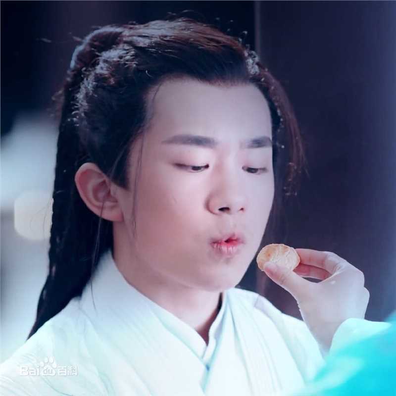 易烊千玺(Jackson)影视前后照片